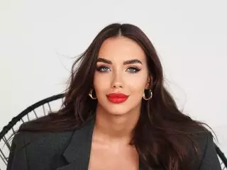 Jasmine ligne porn ChloeBrie