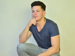 Adulte camshow gratuits MuscleYngCHRIS