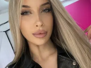 Cam fuck cul RoksanaNillan